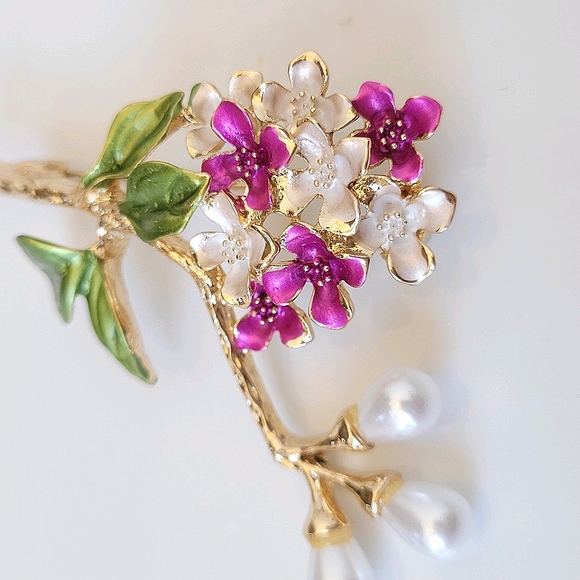 14k Gold Plum Blossoms Spring Branch Pearl Brooch Pin NWT - Picture 2 of 7